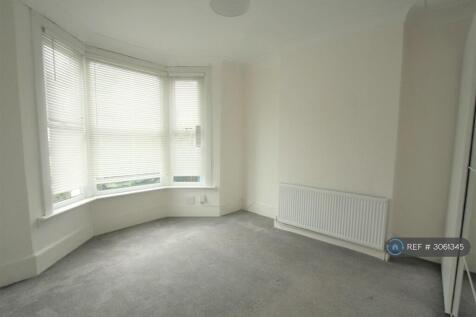 Chaucer Road, London, E11 photo 2