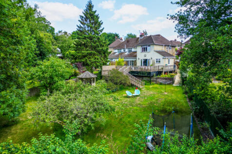 Olivers Close, Potten End, Berkhamsted