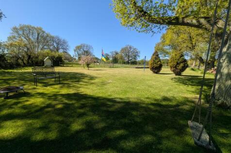South Cottage - Garden.jpg