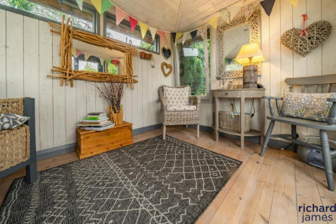 26374e88-a041-44e...