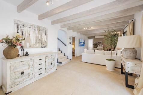 14 - Finca Binissale