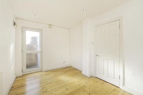 Arngask Road London SE6 photo 3
