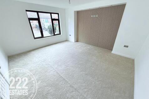 PHOTO-2025-08-28-13-58-17 (15).jpg