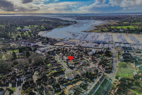 Close to the River Hamble