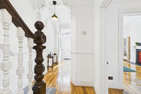 CAM03974G0-PR0120...