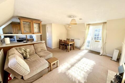OPEN PLAN LIVING DINING ROOM