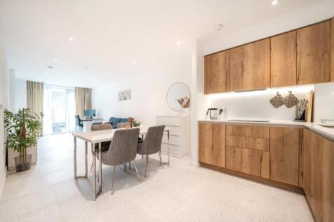 Living Area/Kitchen
