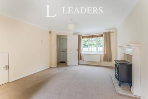 Avebury Close, Horsham, West Sussex, RH12 photo 4