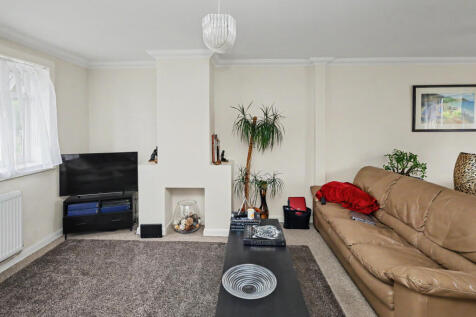 15 Jessel Drive, Loughton, Essex, IG10 2EX