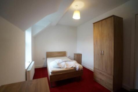bedroom 4.JPG