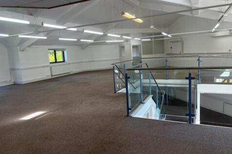 4 Oakridge interior.jpg