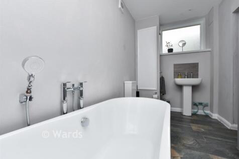 En-Suite Bathroom