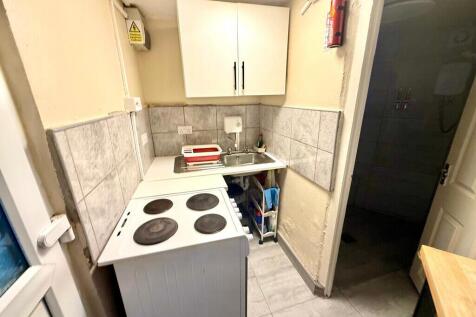 Dane Road, Southall photo 3