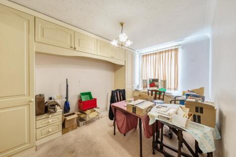 Davidson Frost-Wellings, DFW, HA7, Pembroke Lodge,