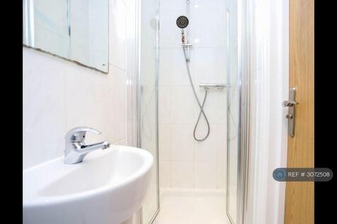 En Suite Bathroom