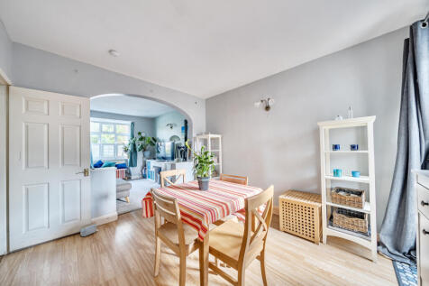 1362319-9-68e7e74...