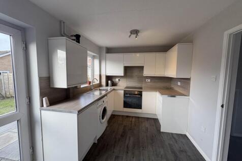 Lutton Close, Reading photo 3