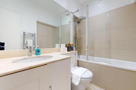 Flat 1 167 CRbathroom1.1.jpg