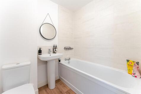 32 Porters Drive Banwell 8.jpg