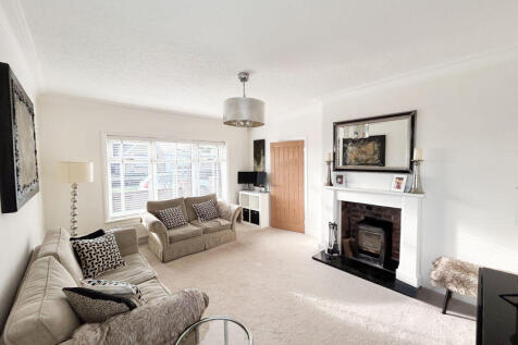 Formal Lounge