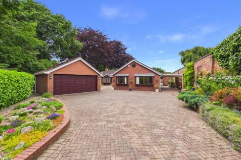 Lodge Close - Main