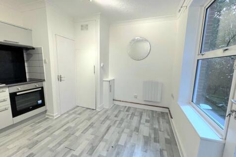 Studio Room