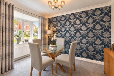 Rockley Grange Gardens, Garforth, LS25 photo 4