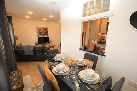 Thursfield Court, New Crane Street, Chester photo 4