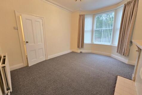26 Greenfield Road, Scarborough photo 5