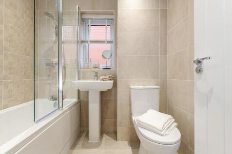 The Gosford family Bathroom