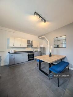 Elizabeth St, Manchester, M46 photo 4