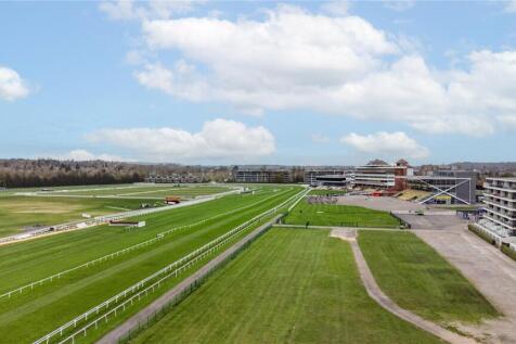 Racecourse Views