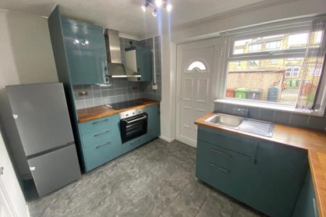 BATH ROAD, LS13 photo 4