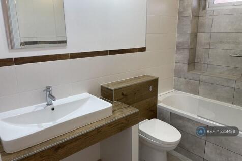 Upstairs Bathroom