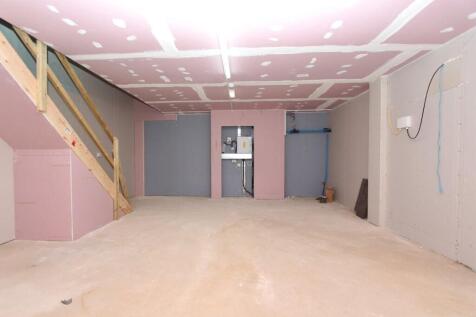 138StokeNewingtonHighStLondonBuildingPhoto6Large