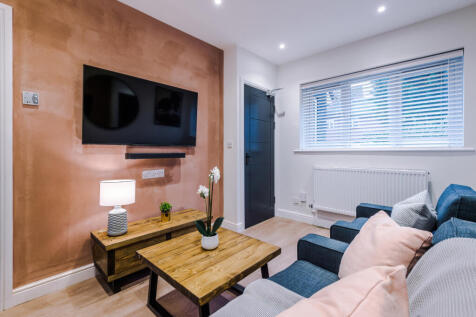 Capricorn Way, Salford, M6 photo 4
