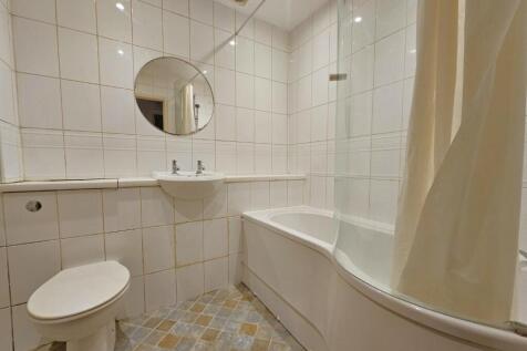 Bathroom.jpg