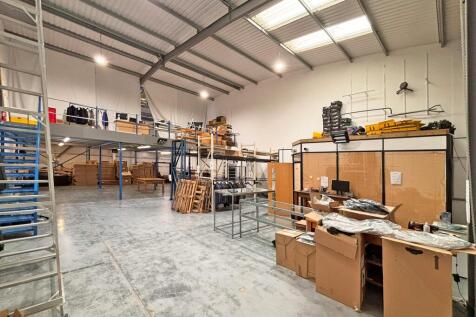5 Hotspur Park, Whole Building.JPEG