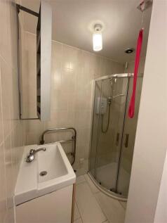 38 berk shower room.jpg
