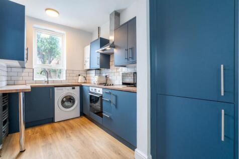 321 Springvale Road, Sheffield photo 3