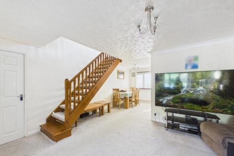 Reculver Close, Sunnyhill photo 3