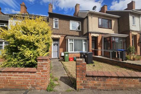 5-bed terraced on 85 Tachbrook Road, Leamington Spa, £2,750/mo