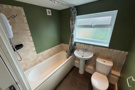 King William Street, Amblecote, Stourbridge, West Midlands, Dy8  photo 4