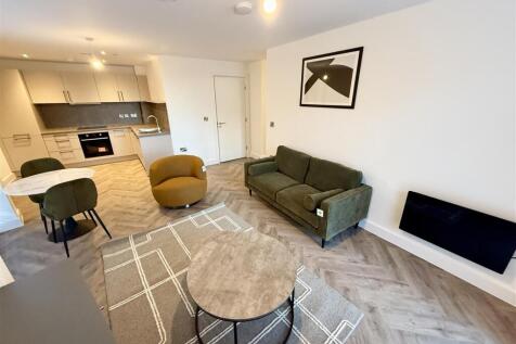 1-bed flat on Weavers House, Castleward Boulevard, Derby, £1,000/mo