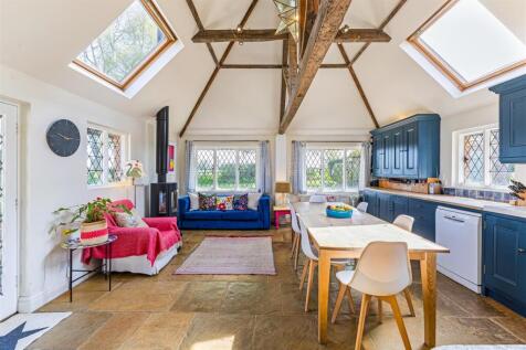 Kitchen / Breakfast Room