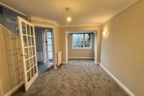 Sculthorpe Road, DY10 photo 3