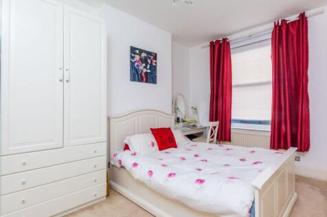 The Vale, Acton, London, W3 photo 4