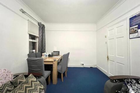 WhatsApp Image 2025-11-27 at 18.02.54 (1).jpeg