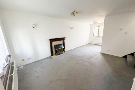 Town Gate Drive, Urmston, M41 photo 4