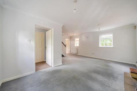 Weydon Lane, Farnham, Surrey, GU9 photo 5